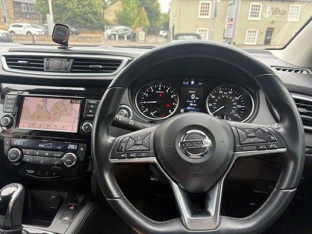 Nissan Qashqai Hatchback #16