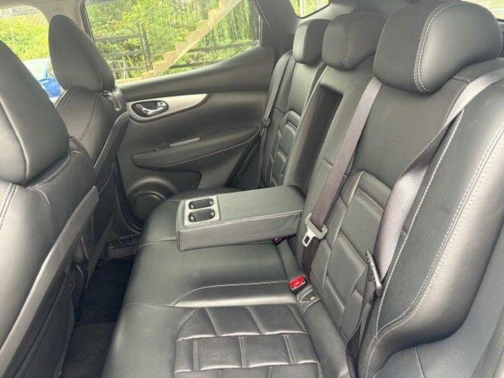 Nissan Qashqai Hatchback #27