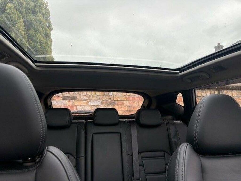 Nissan Qashqai Hatchback #30