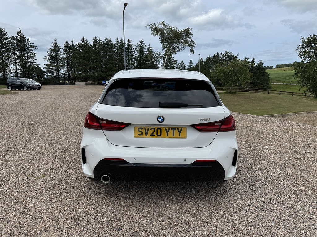 BMW 1 Series Hatchback SV20YTY White #6