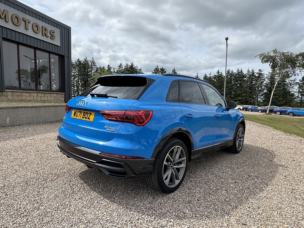 Audi Q3 Q3 S Line Black Edition 40 Tdi Quattro WU71BDZ Blue #4