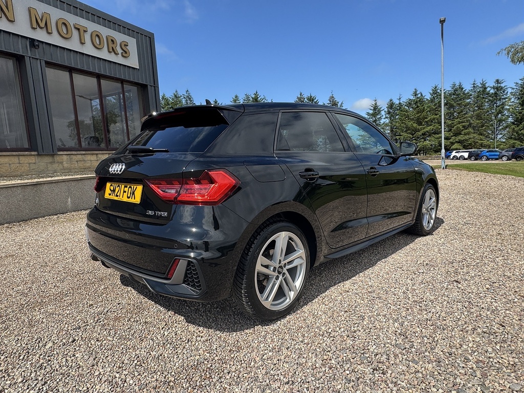 Audi A1 Hatchback SM21FOK Black #4