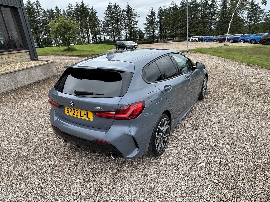 BMW 1 Series Hatchback SP23LHL #5