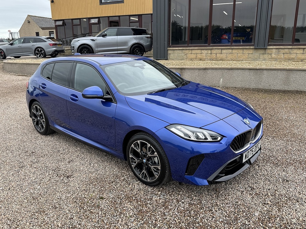BMW 1 Series Hatchback WD75DPZ Blue #2
