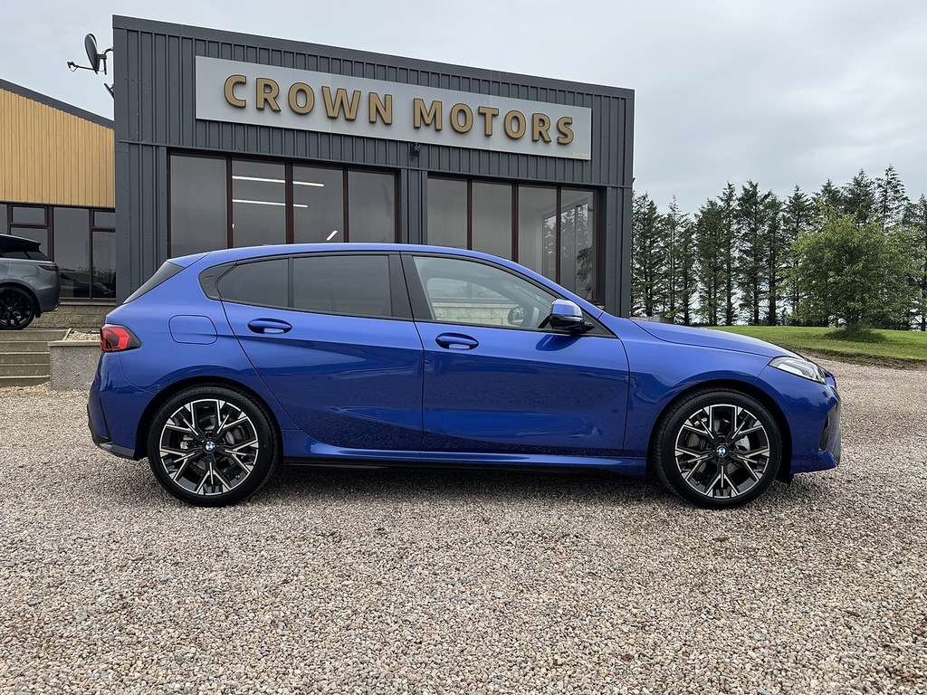 BMW 1 Series Hatchback WD75DPZ Blue #3