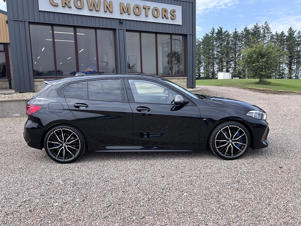 BMW 1 Series Hatchback YA23XZE Blue #3
