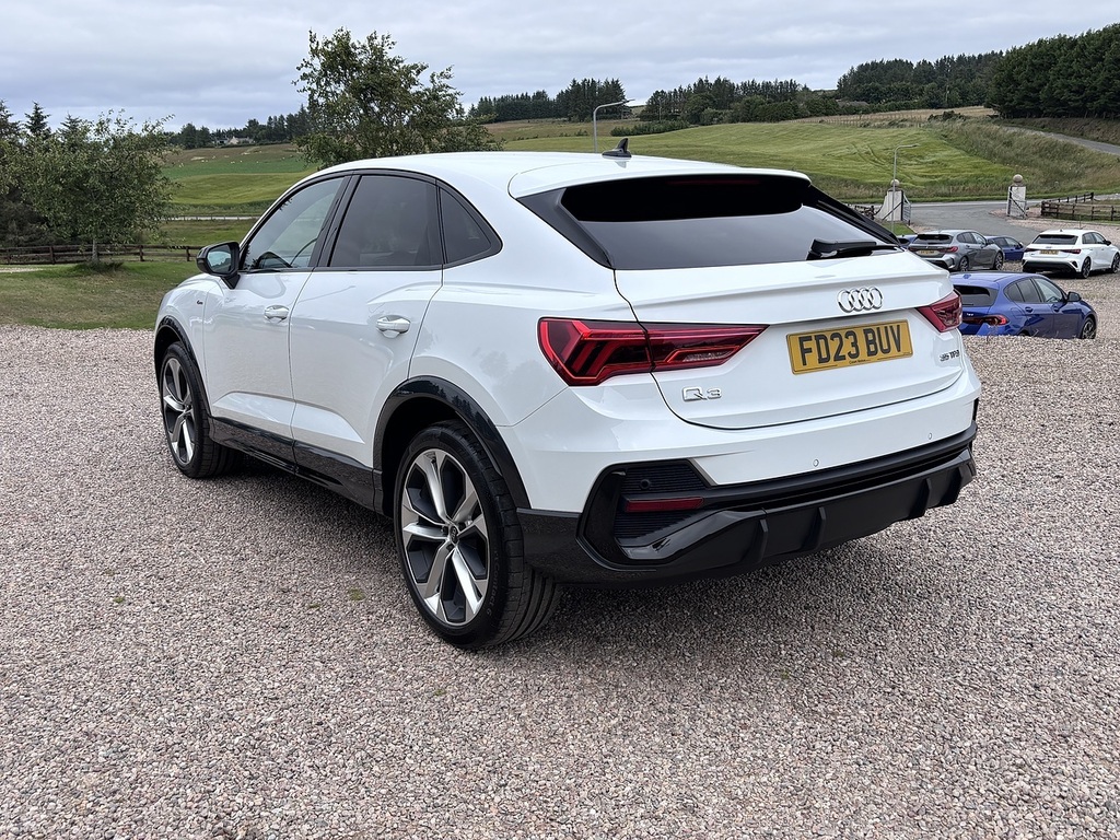 Audi Q3 Suv FD23BUV White #6