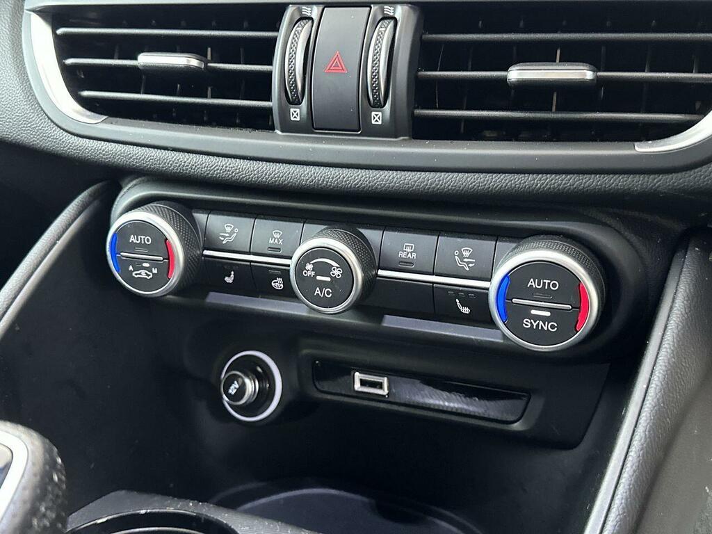 Alfa Romeo Giulia 2.0T Tributo Italiano Saloon Euro #19