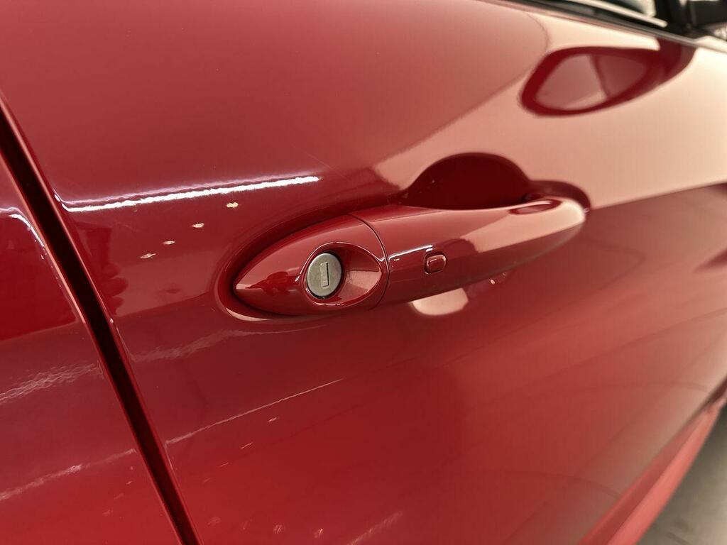 Alfa Romeo Giulia 2.0T Tributo Italiano Saloon Euro #41