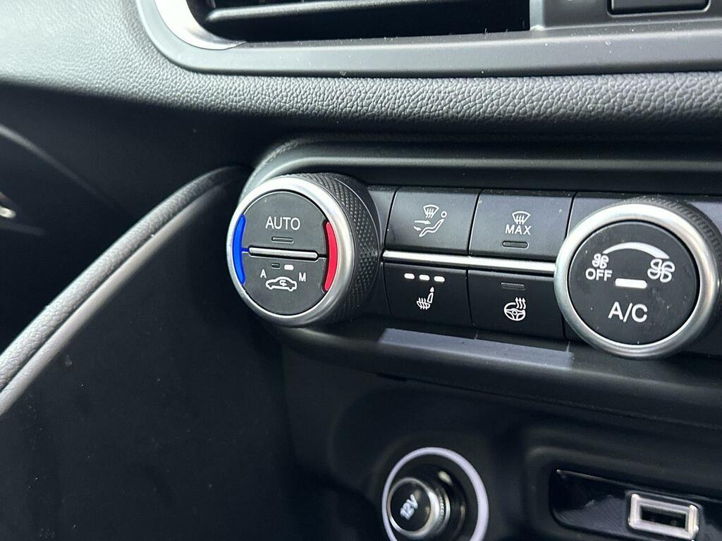 Alfa Romeo Giulia 2.0T Tributo Italiano Saloon Euro #20