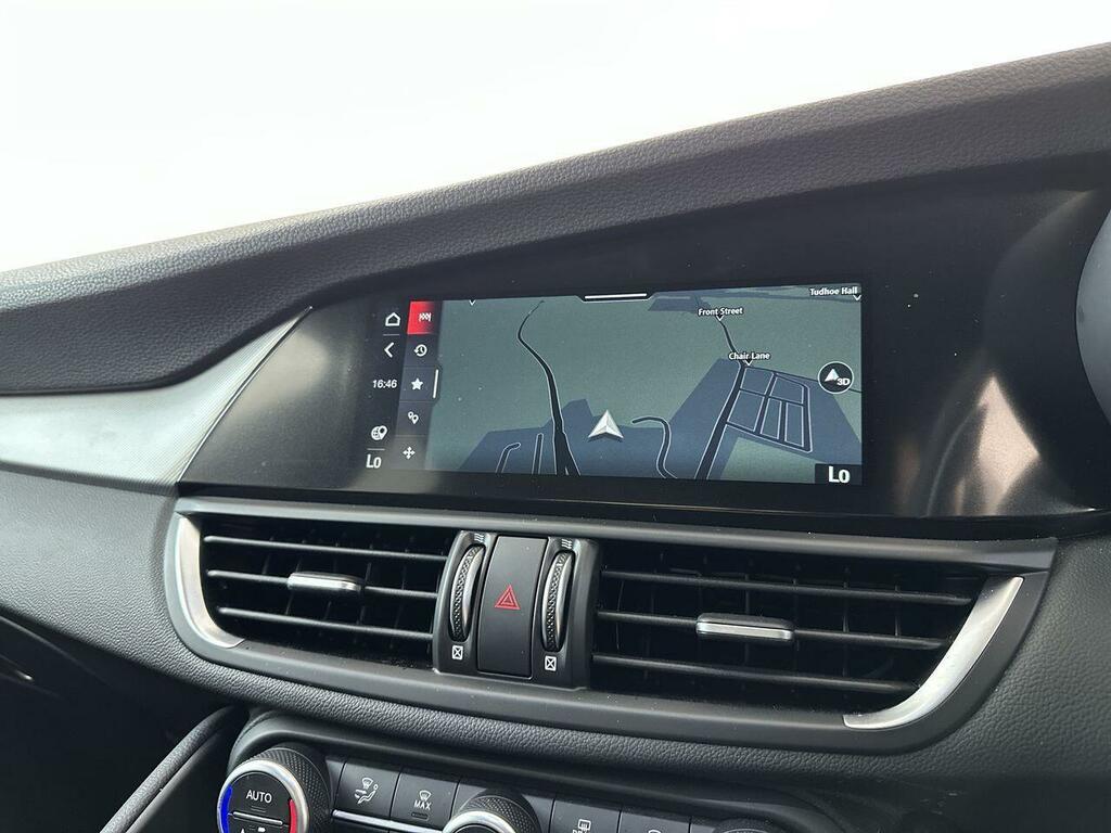 Alfa Romeo Giulia 2.0T Tributo Italiano Saloon Euro #27