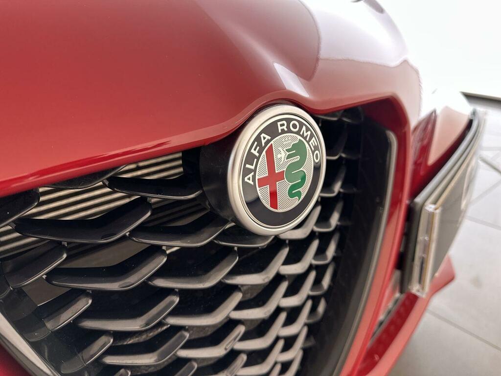 Alfa Romeo Giulia 2.0T Tributo Italiano Saloon Euro #38