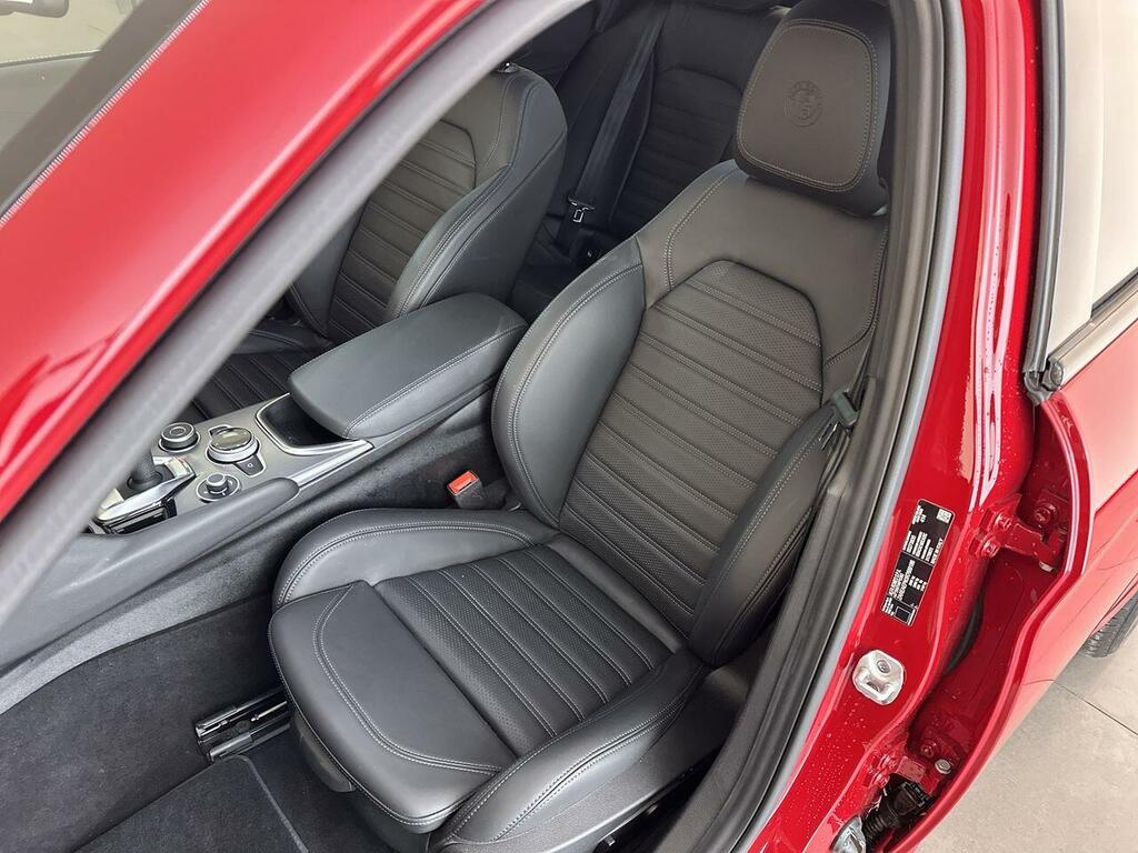 Alfa Romeo Giulia 2.0T Tributo Italiano Saloon Euro #35
