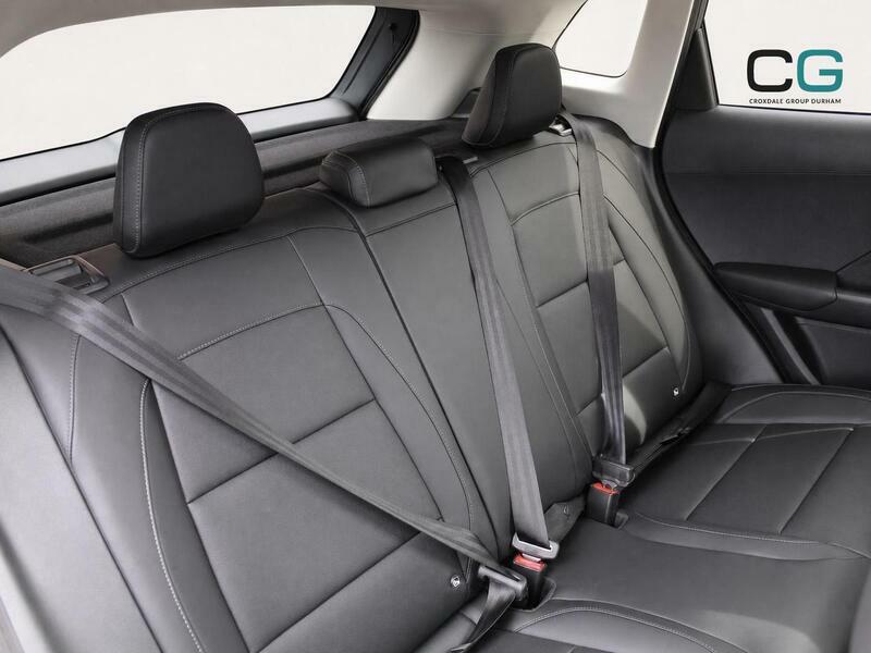 MG ZS 72.6Kwh Trophy Black #10