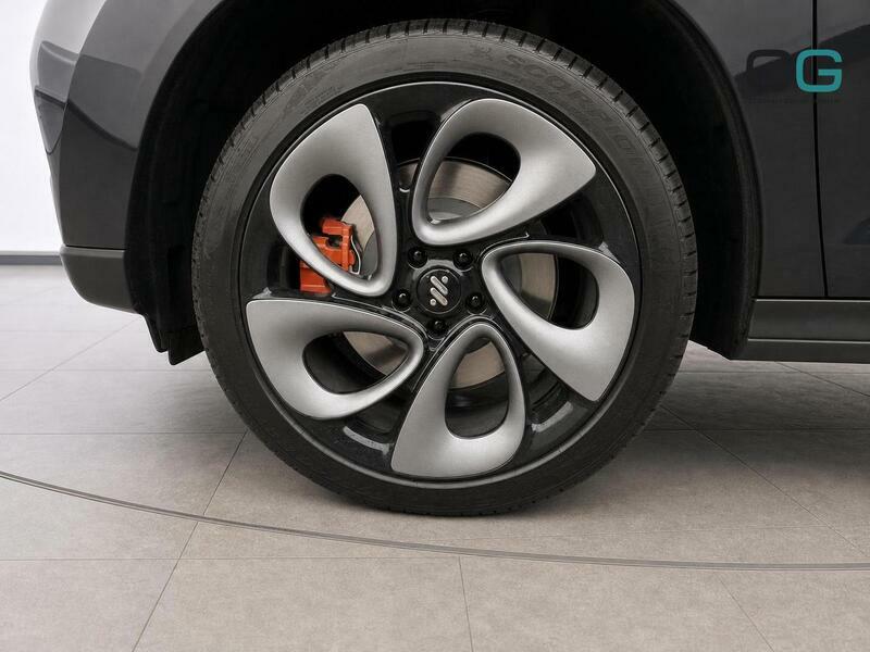 MG IM6 100Kwh Performance 4Wd Black #6