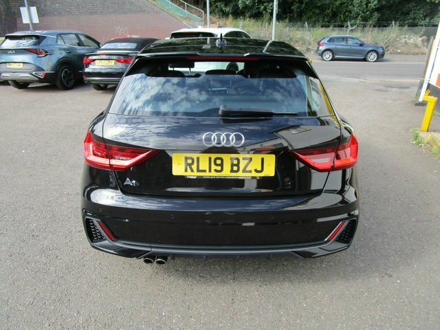 Audi A1 2.0 Tfsi 40 S Line Competition Sportback Petro RL19BZJ Black #6