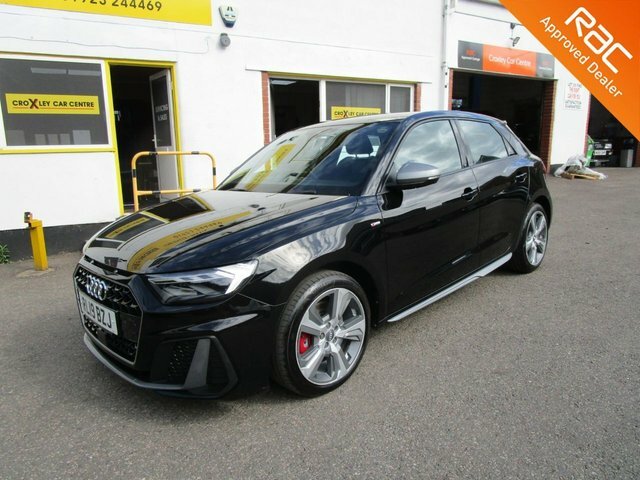 Audi A1 2.0 Tfsi 40 S Line Competition Sportback Petro RL19BZJ Black #3
