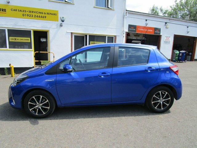 Toyota Yaris 1.5 Vvt-h Icon Tech Hatchback Hybrid E- Blue #4