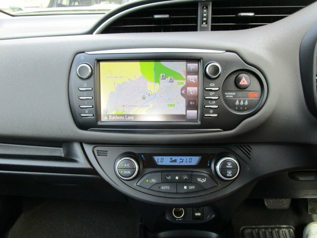 Toyota Yaris 1.5 Vvt-i Y20 Cvt Bi-tone Blue #21