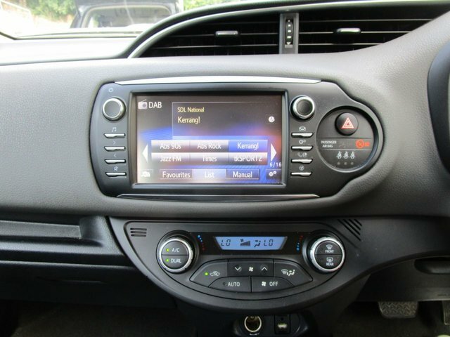 Toyota Yaris 1.5 Vvt-i Y20 Cvt Bi-tone Blue #25