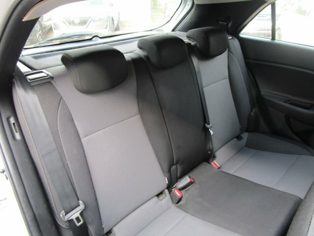 Hyundai I20 White #11