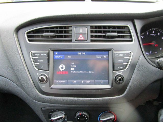 Hyundai I20 White #28