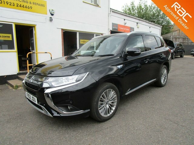 Mitsubishi Outlander 2.4H Twinmotor 13.8Kwh Dynamic Suv Plug Black #3