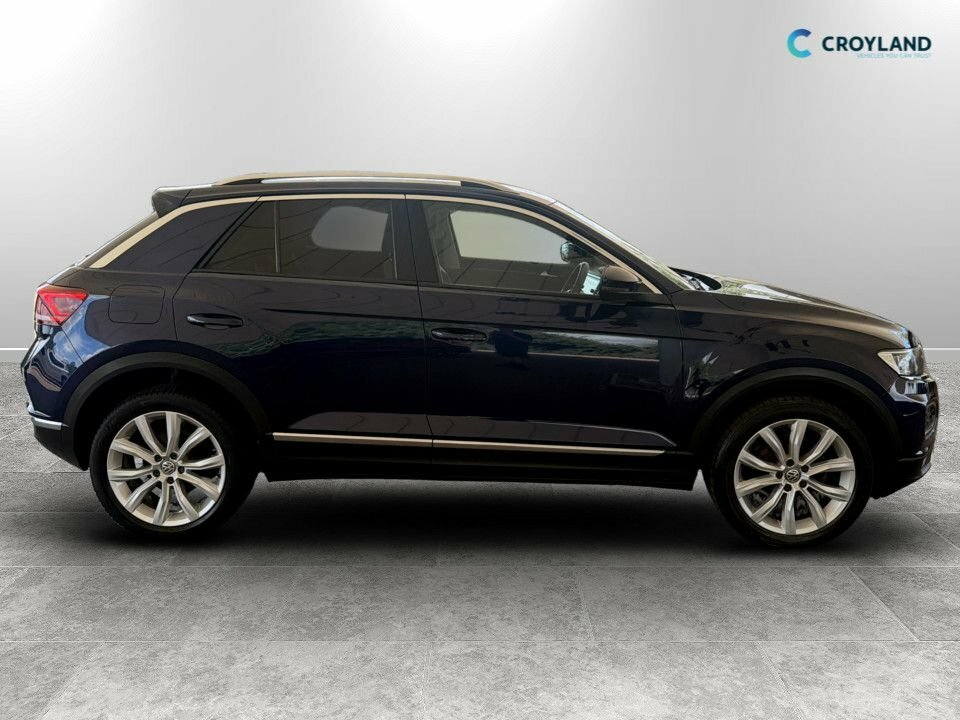 Volkswagen T-Roc 1L Sel DC68DDU Blue #2