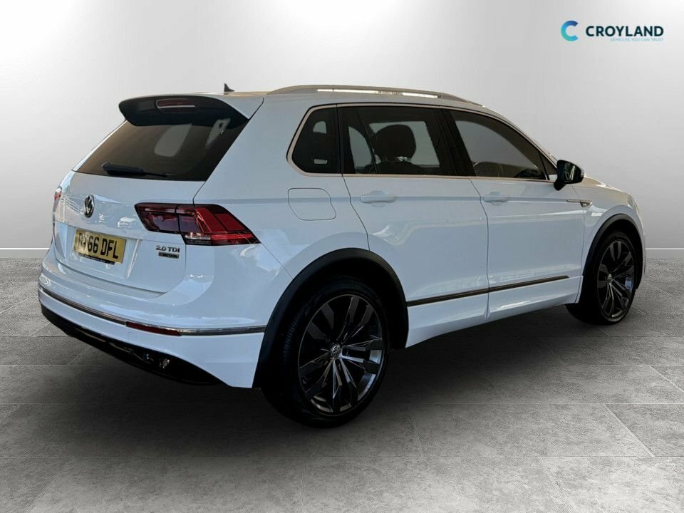Volkswagen Tiguan 2L R-line BT66DFL White #3