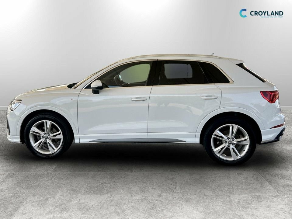 Audi Q3 2L S Line KM19UBK White #6