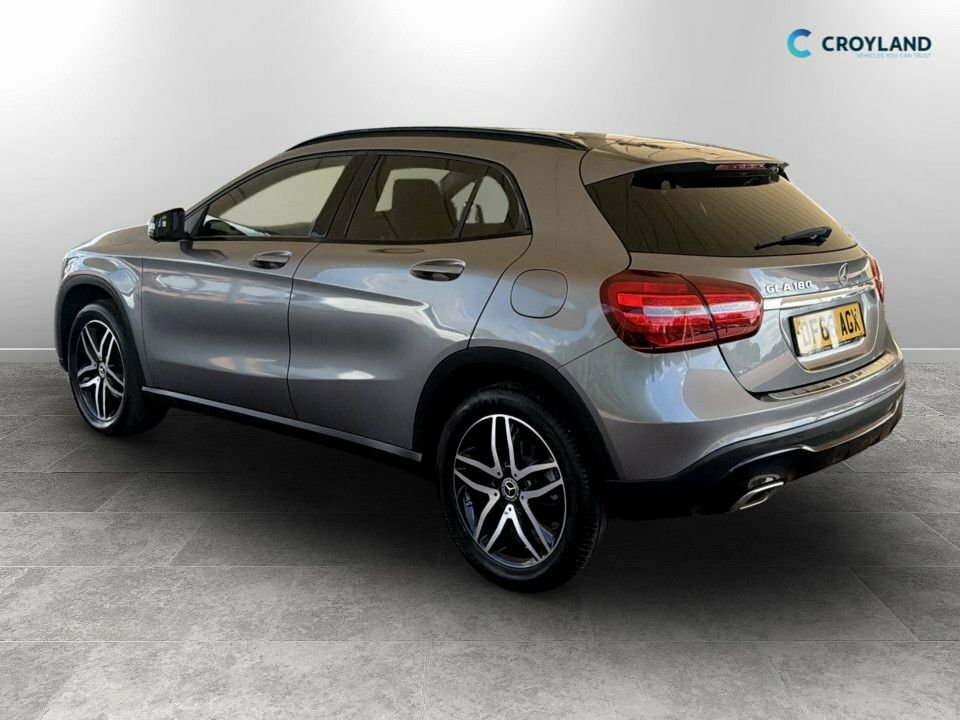 Mercedes-Benz GLA Class 1.6L Urban Edition DF68AGX Grey #5