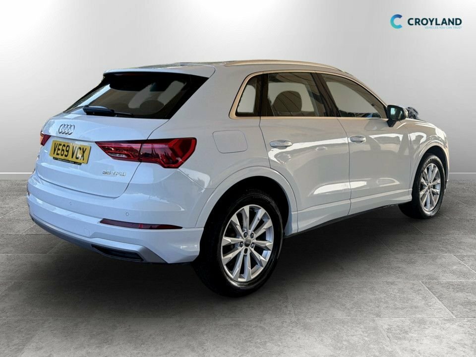 Audi Q3 1.5L Sport VE69VCX White #3