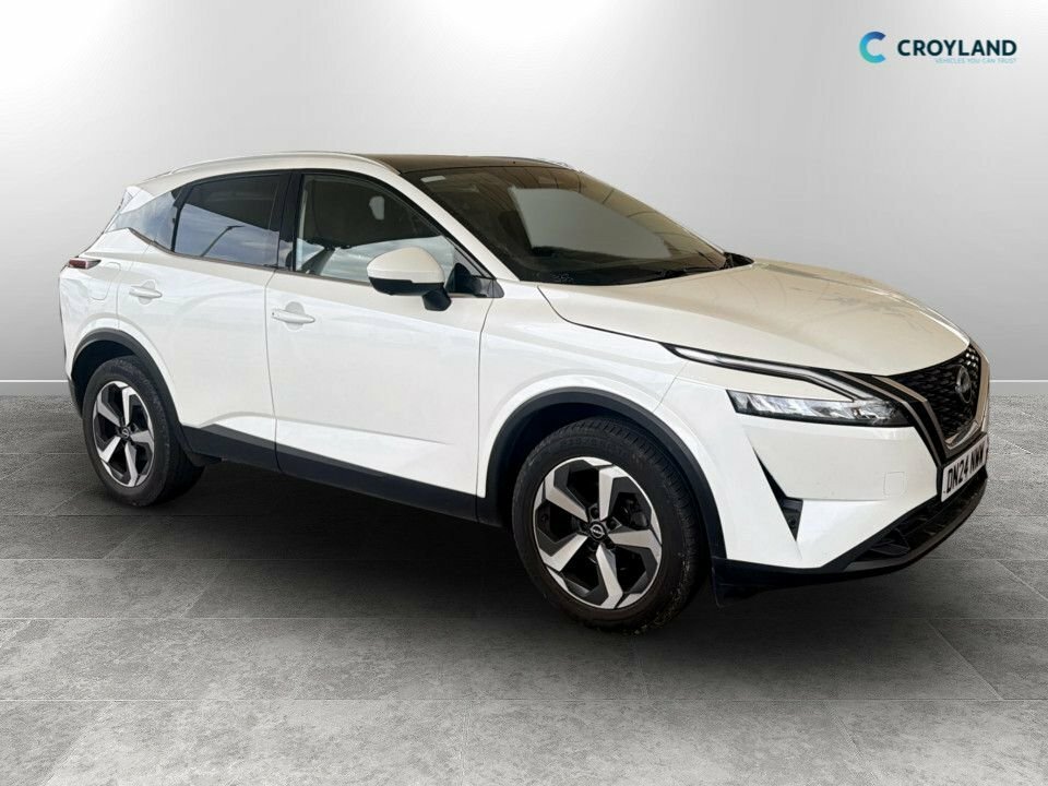 Nissan Qashqai 1.3L N-connecta DN24NWW White