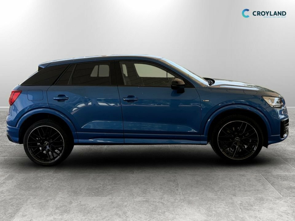 Audi Q2 1L Black Edition DX69UYN Blue #2