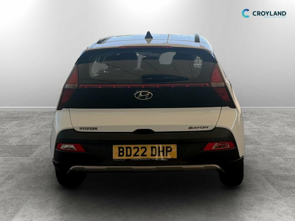Hyundai Bayon 1L Se Connect White #4