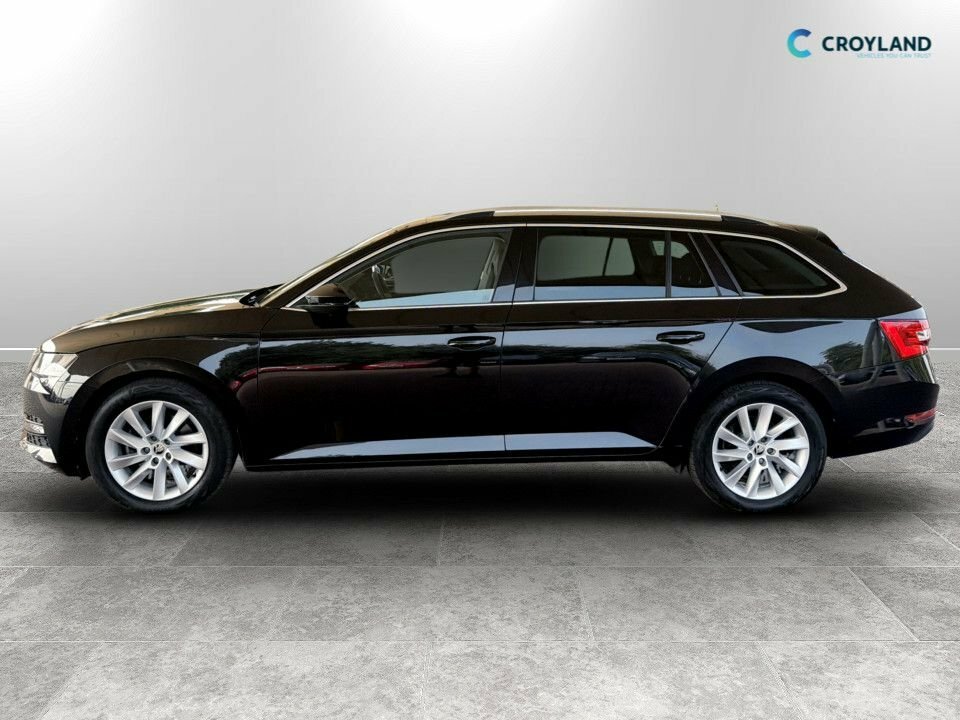 Skoda Superb 1.5L Se Technology Black #4