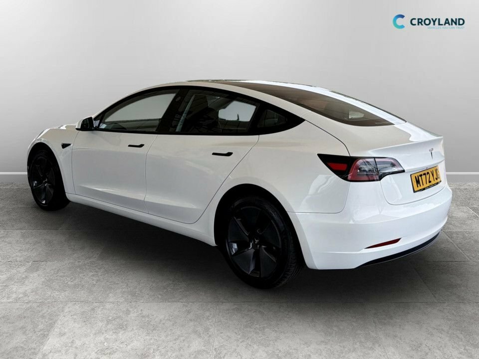 Tesla Model 3 Saloon MT72YJG White #5
