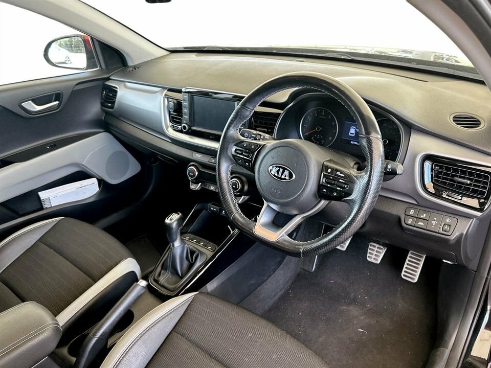 Kia Stonic 1L First Edition RV68XTU Black #5