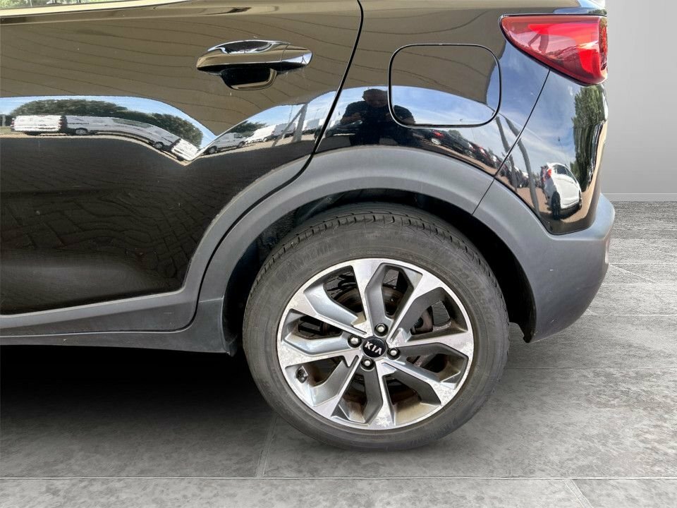 Kia Stonic 1L First Edition RV68XTU Black #4