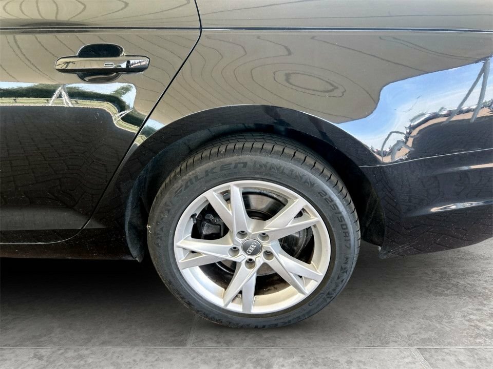 Audi A4 1.4L Sport BG66NZK Black #4