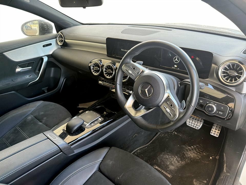 Mercedes-Benz A Class 1.3L Amg Line Edition LR22TKU White #5