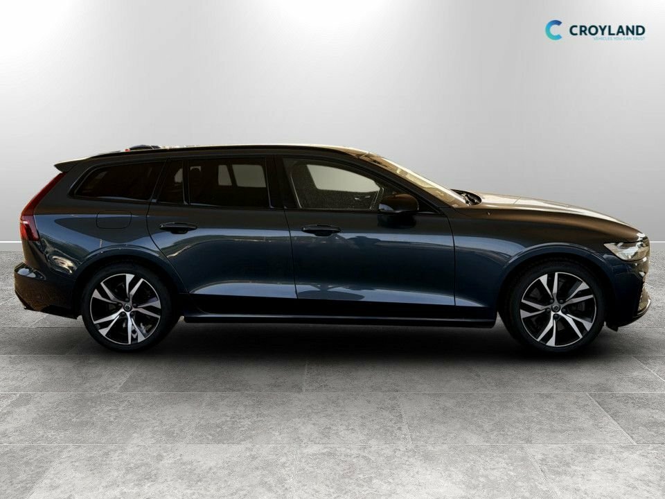 Volvo V60 2L R-design Blue #2