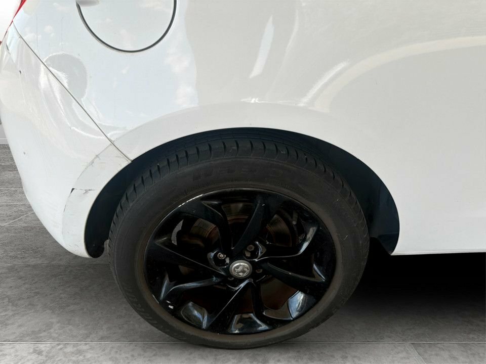 Vauxhall Corsa 1L Excite White #4