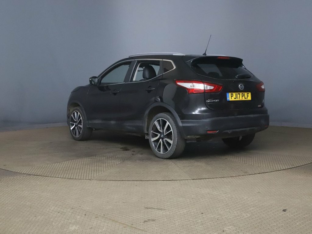 Nissan Qashqai Qashqai Acenta Dig-t Cvt White #2