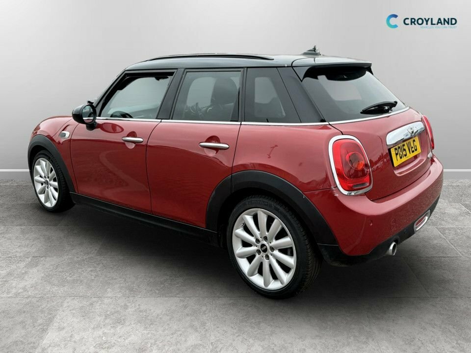 Mini Hatch 1.5L Cooper D Red #3