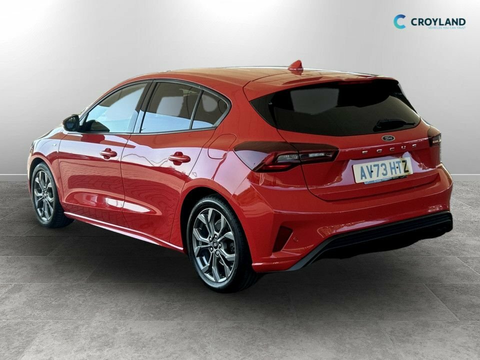 Ford Focus 1L St-line AV73HTZ Red #5