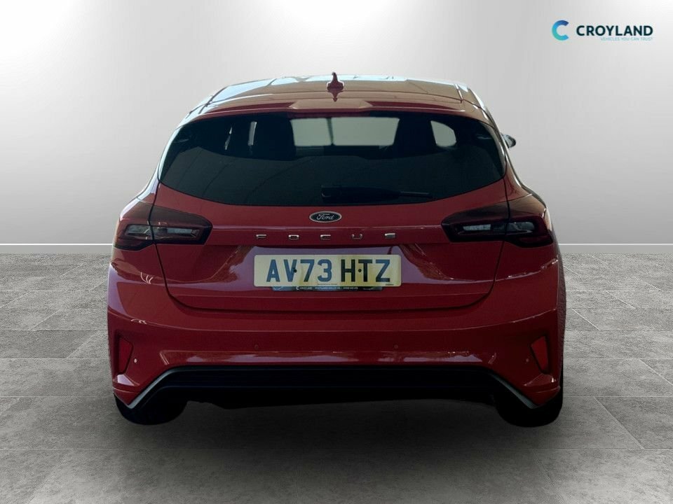 Ford Focus 1L St-line AV73HTZ Red #4