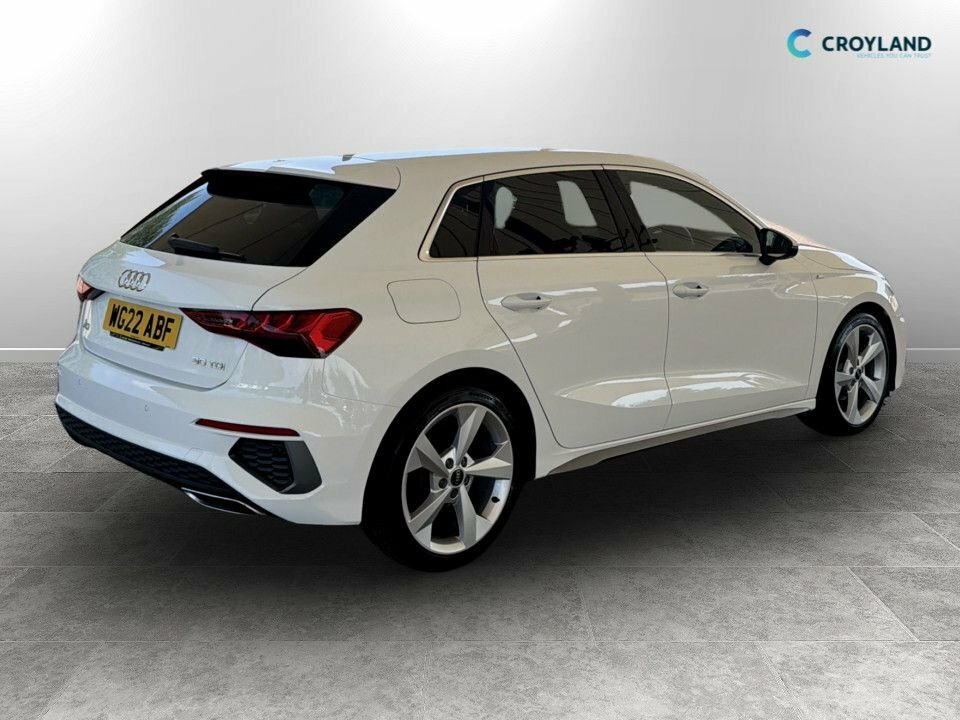 Audi A3 2L S Line WG22ABF White #3