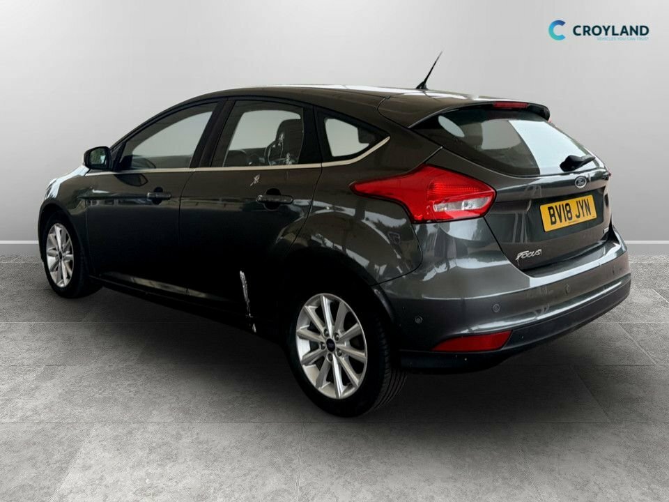 Ford Focus 1L Titanium Grey #3
