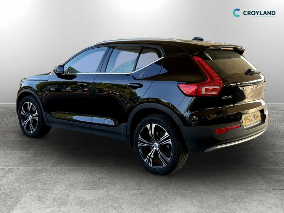 Volvo XC40 1.5L Ultimate Bright YP22MXK Black #3